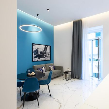Insogno Suites เนเปิลส์ ภายนอก รูปภาพ