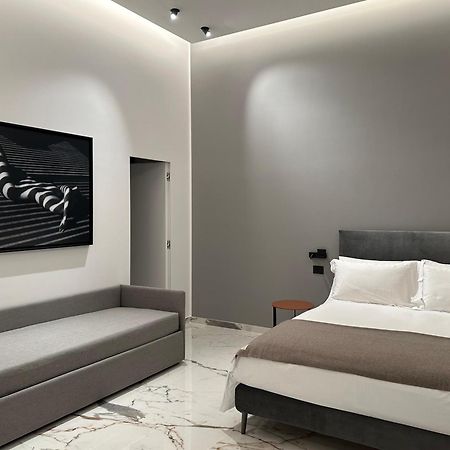 Insogno Suites เนเปิลส์ ภายนอก รูปภาพ